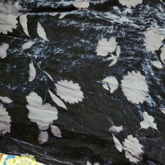 Womens scarf - Picture 6 of 8